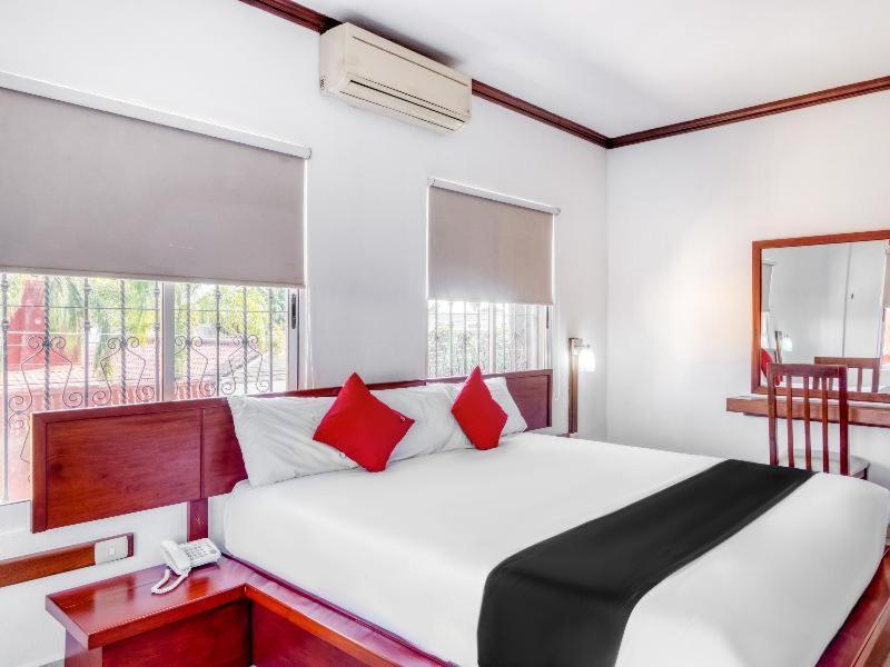 Monte Salerno Hotel&Suites Montemorelos Værelse billede