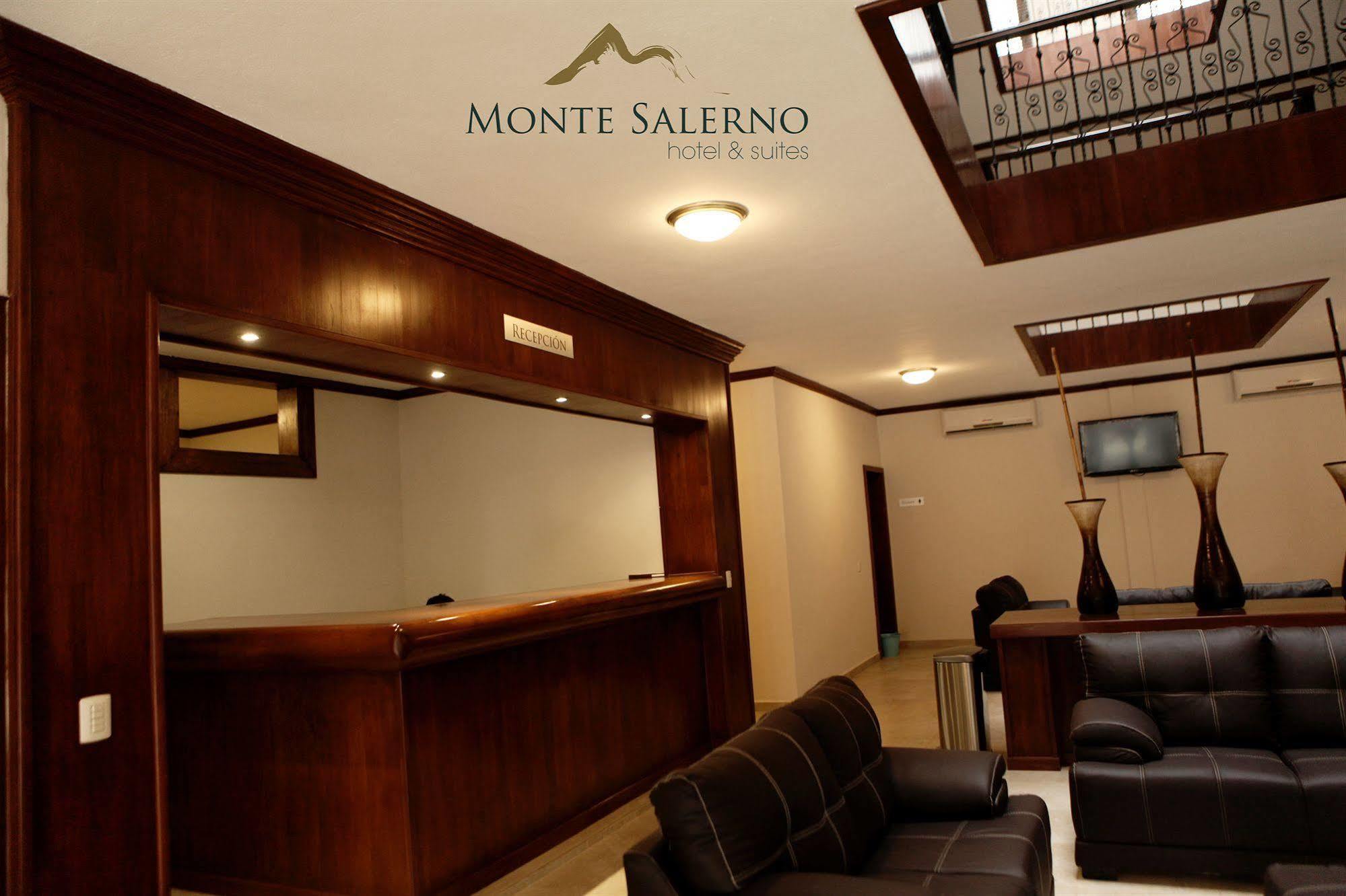 Monte Salerno Hotel&Suites Montemorelos Eksteriør billede