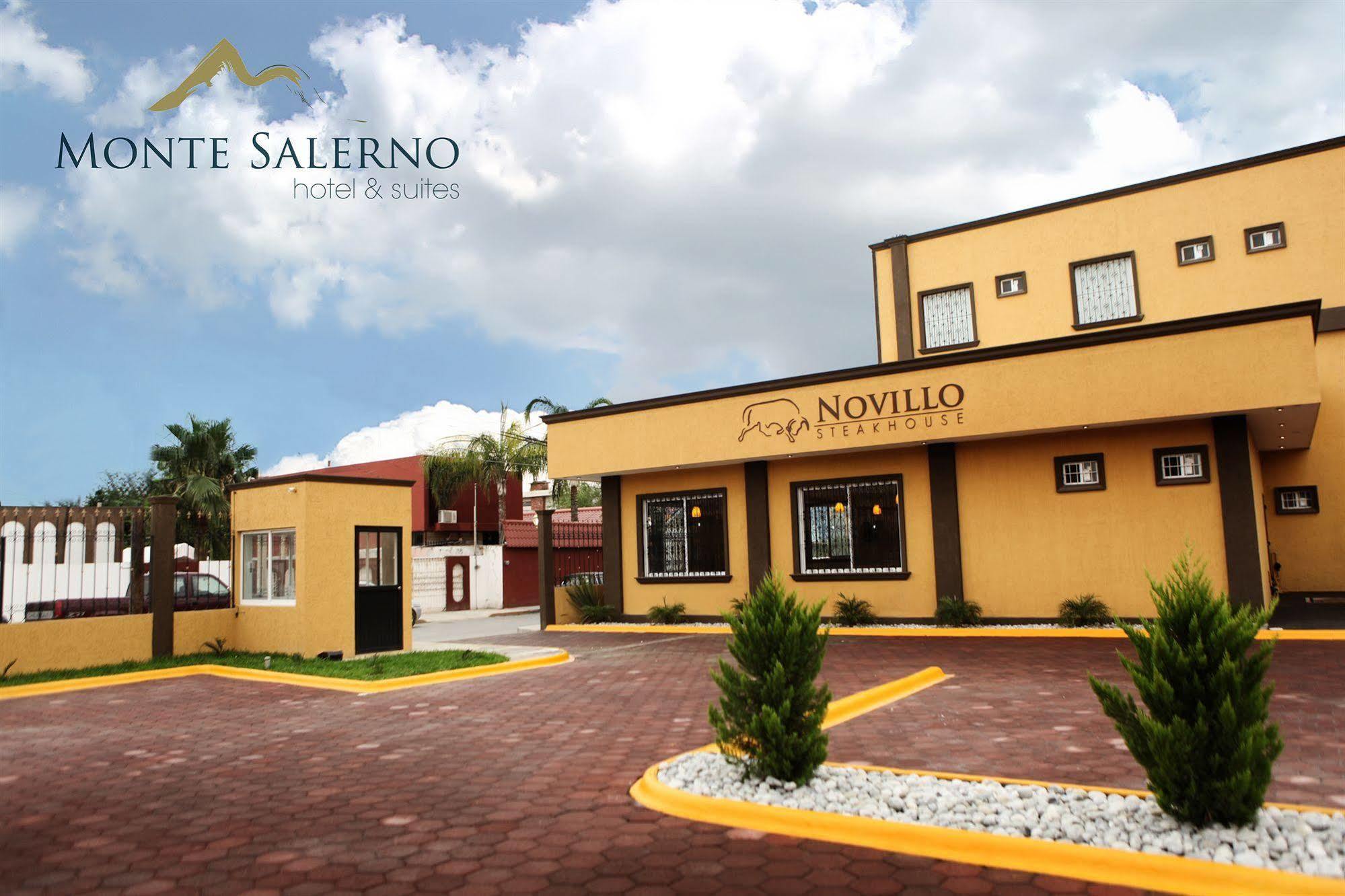 Monte Salerno Hotel&Suites Montemorelos Eksteriør billede