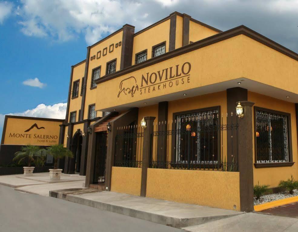 Monte Salerno Hotel&Suites Montemorelos Eksteriør billede