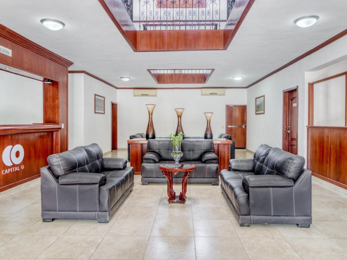 Monte Salerno Hotel&Suites Montemorelos Eksteriør billede